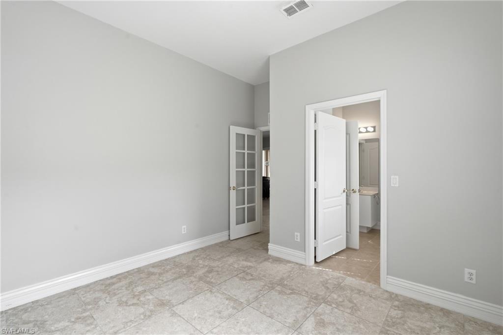 CORAL LAKES - Residential