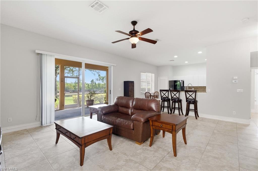 CORAL LAKES - Residential