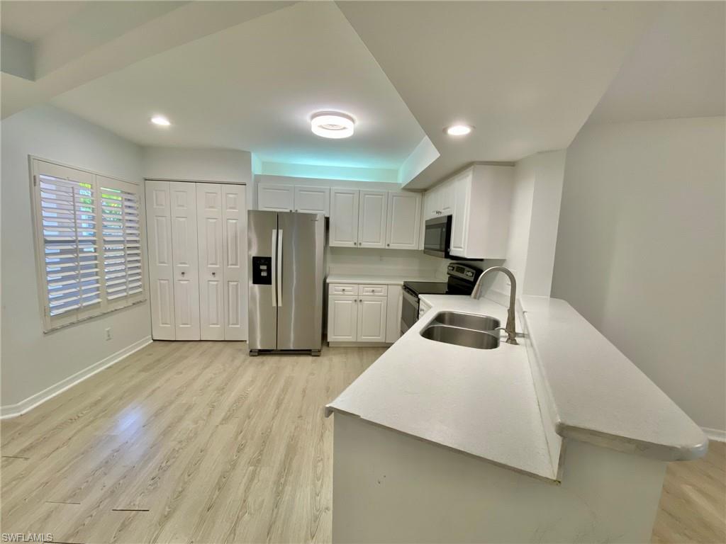 FAIRWAYS AT EMERALD GREENS - Residential Lease