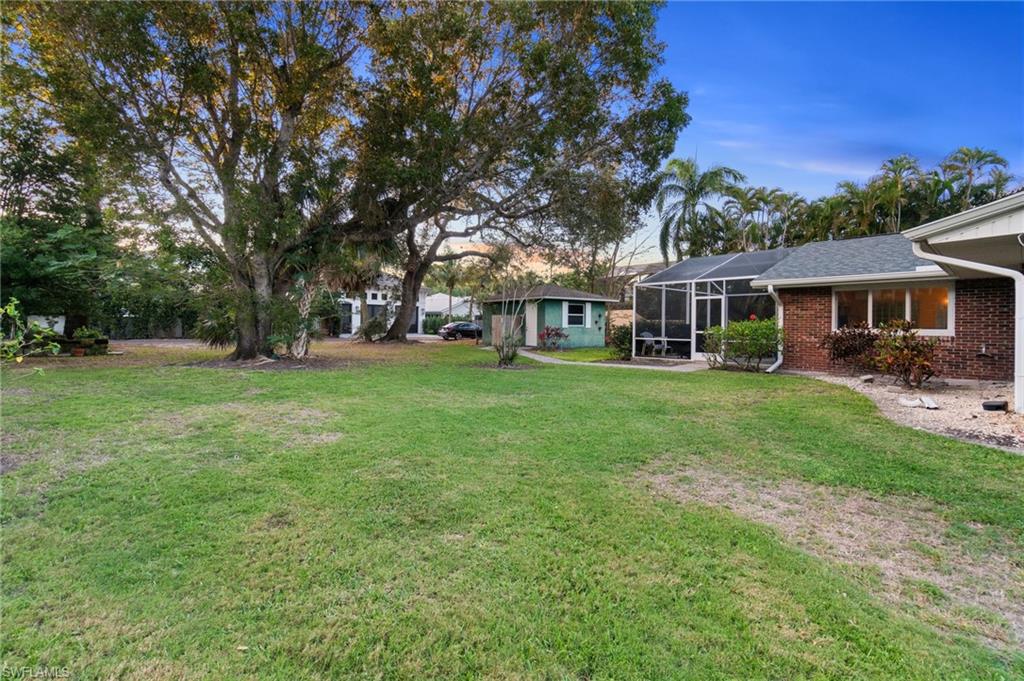 AQUALANE SHORES - Residential