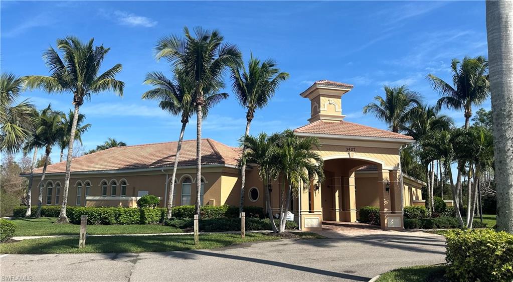 BELLA VIDA - Residential Lease