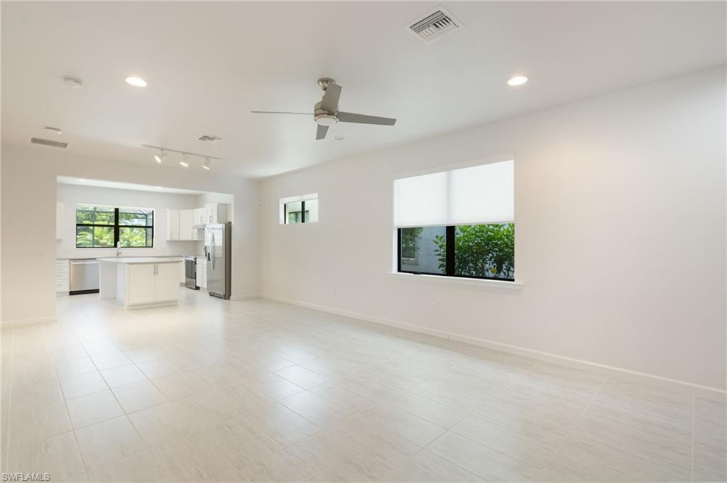 CORKSCREW SHORES - Residential