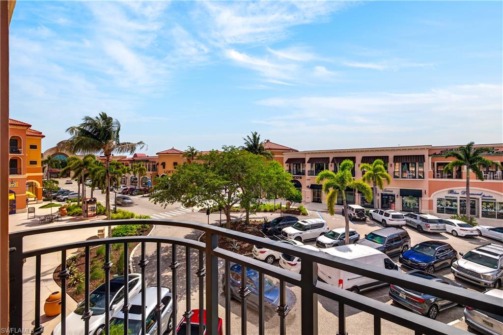 THE RESIDENCES AT COCONUT POINT - Residential