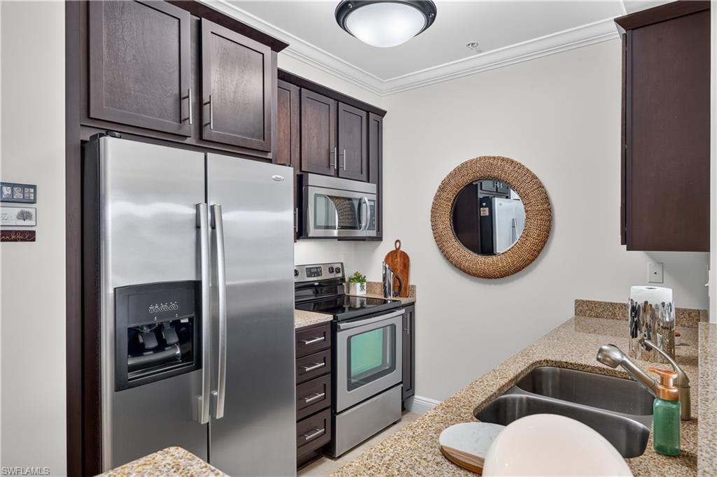 THE RESIDENCES AT COCONUT POINT - Residential