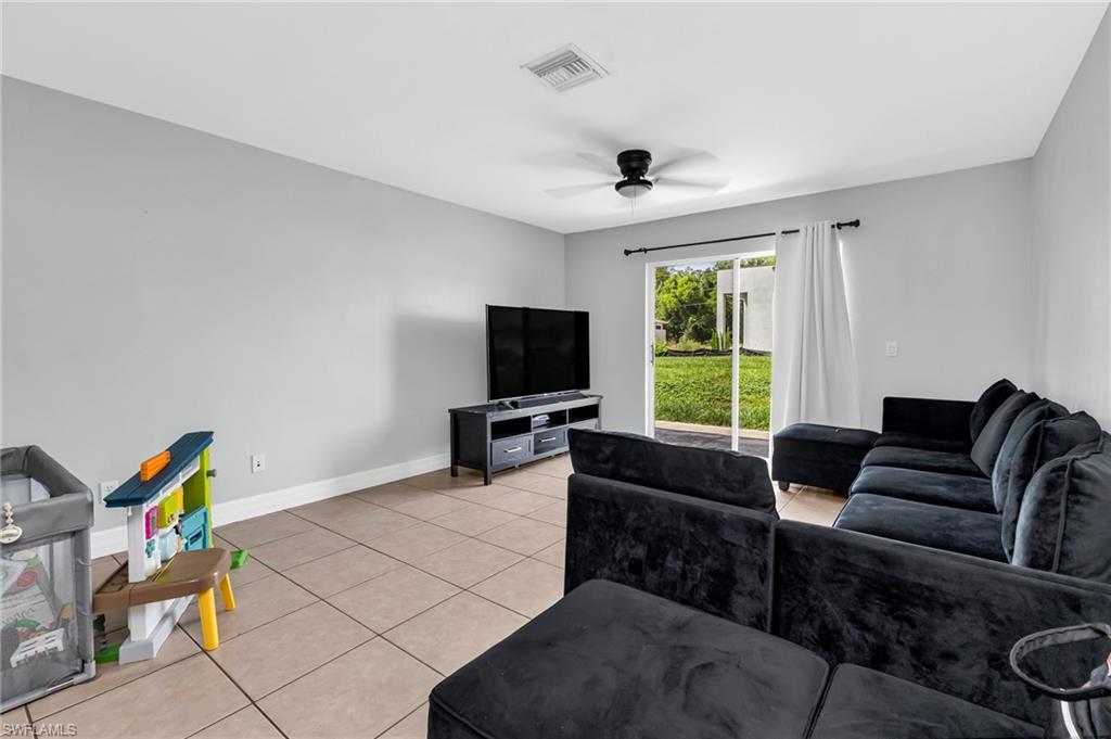 LEHIGH ESTATES - Residential Income