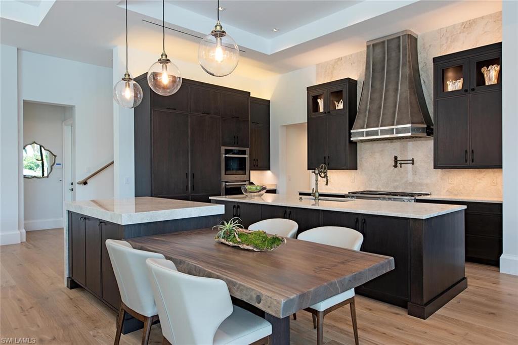 AQUALANE SHORES - Residential