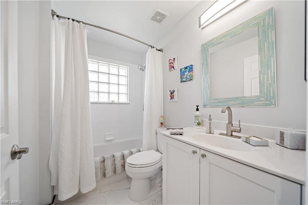 SATURNIA LAKES - Residential Lease