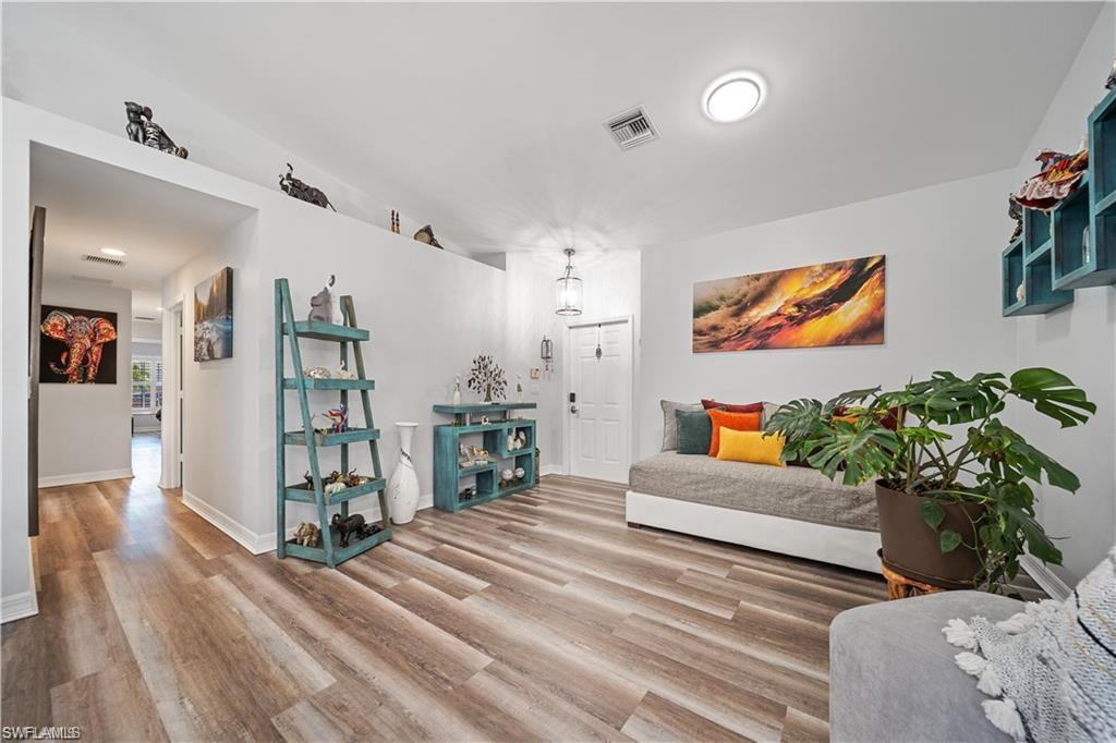 SATURNIA LAKES - Residential Lease