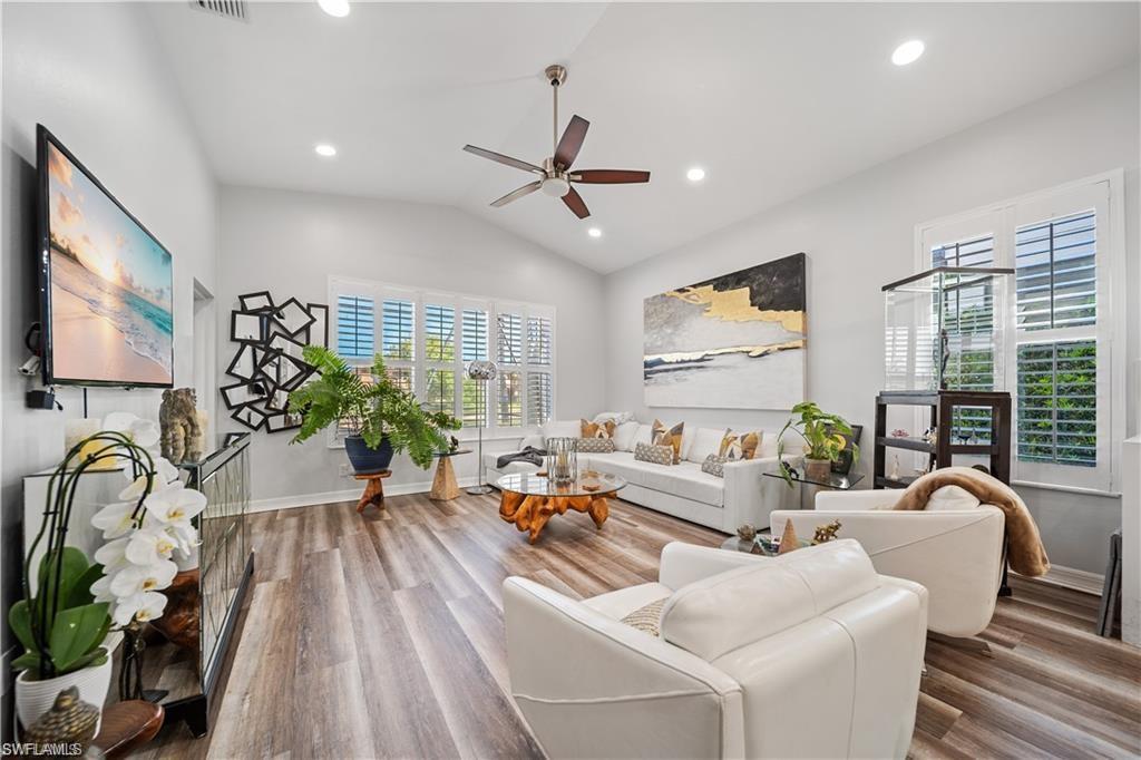 SATURNIA LAKES - Residential Lease