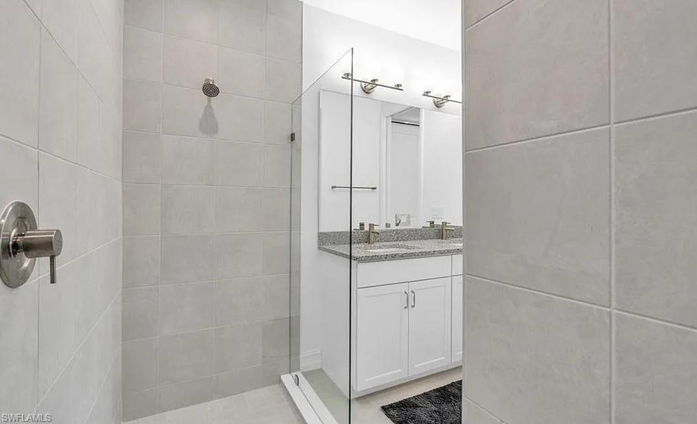 VANDERBILT RESERVE - Residential Lease