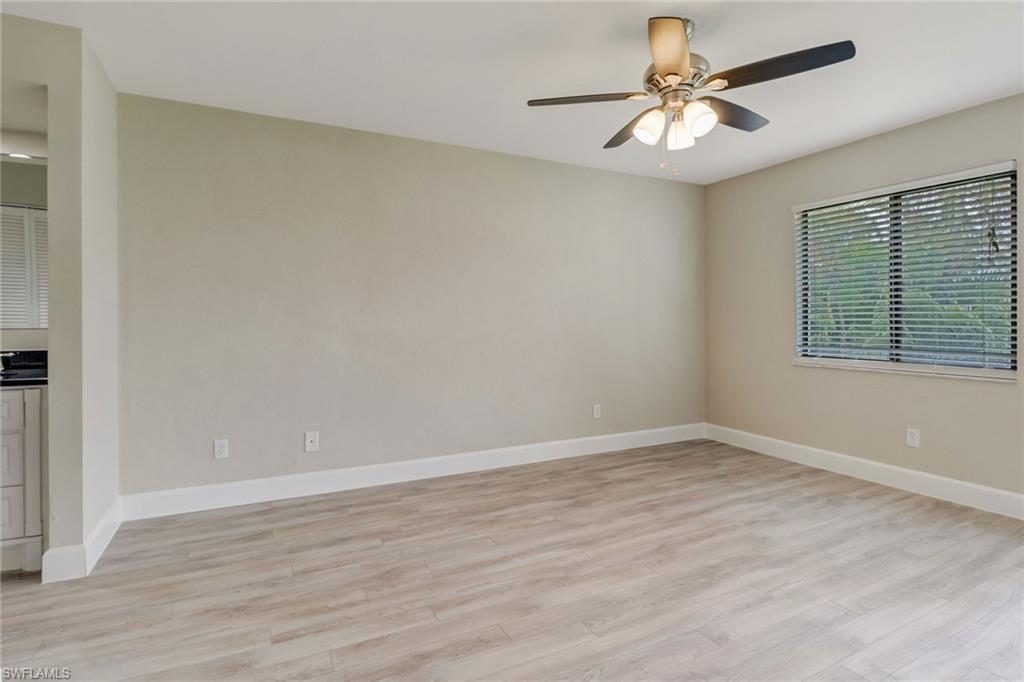 REGENCY WOODS - Residential