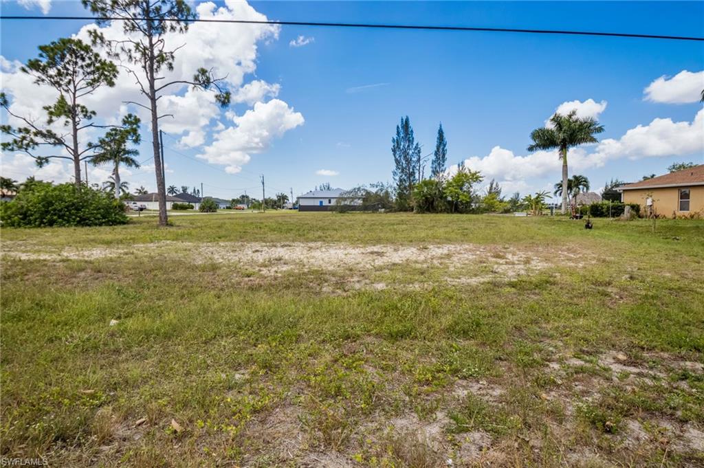CAPE CORAL - Land