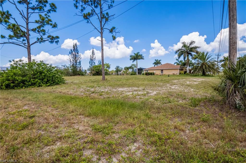 CAPE CORAL - Land