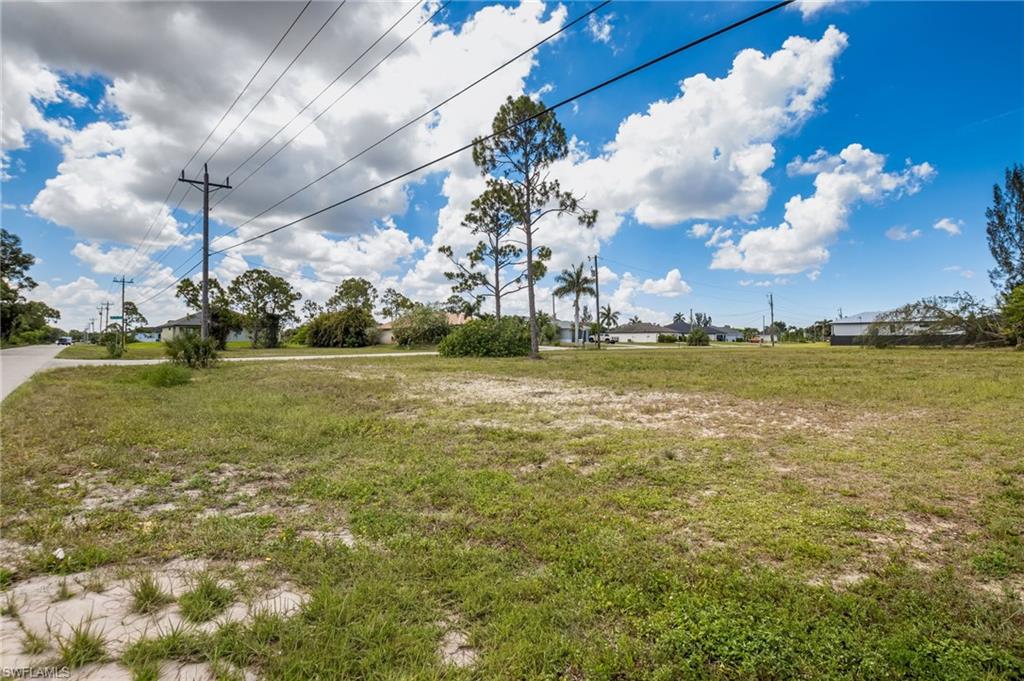 CAPE CORAL - Land