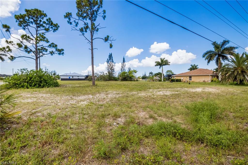 CAPE CORAL - Land