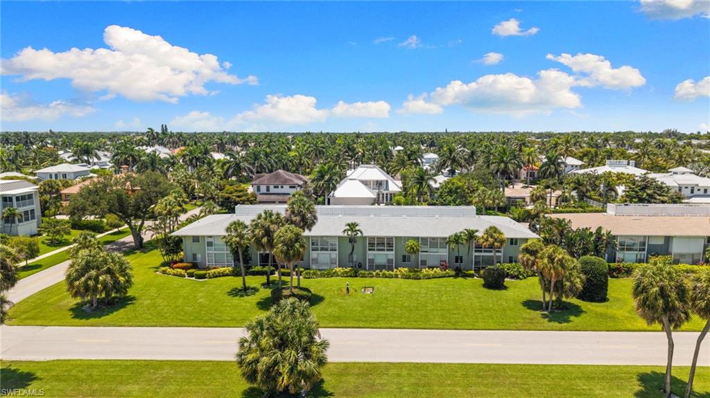 DOLPHIN CLUB - Residential Lease