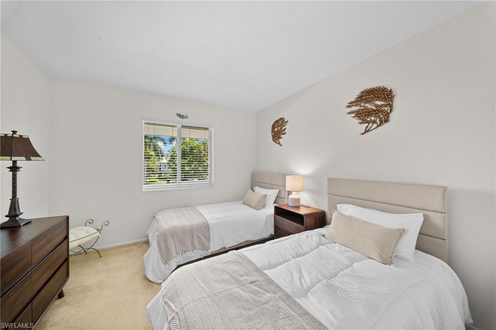 DOLPHIN CLUB - Residential Lease