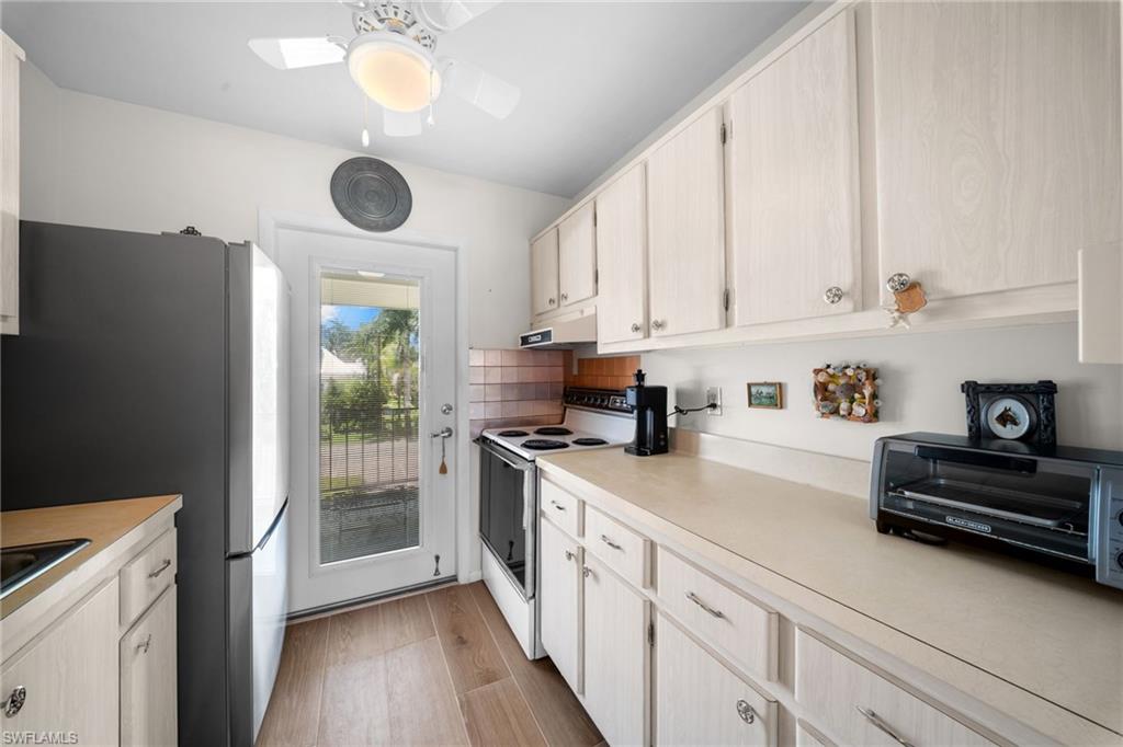 DOLPHIN CLUB - Residential Lease