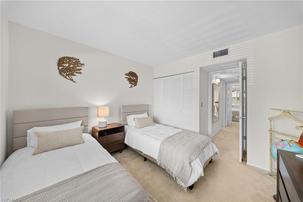 DOLPHIN CLUB - Residential Lease