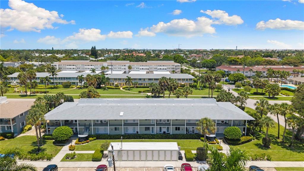 DOLPHIN CLUB - Residential Lease