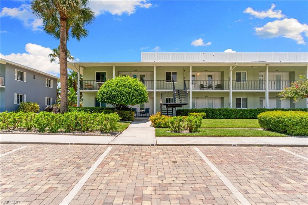 DOLPHIN CLUB - Residential Lease