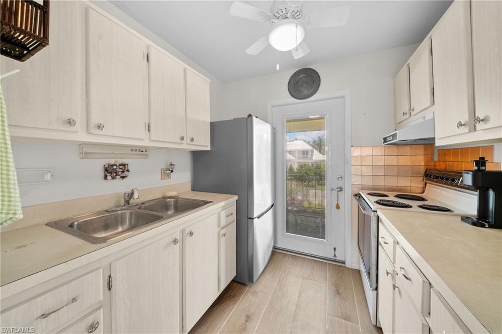 DOLPHIN CLUB - Residential Lease