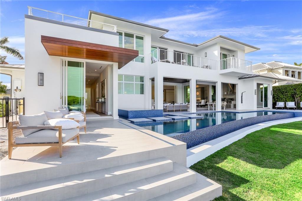 ROYAL HARBOR - Residential
