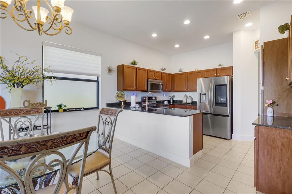 COQUINA AT MAPLE RIDGE - Residential