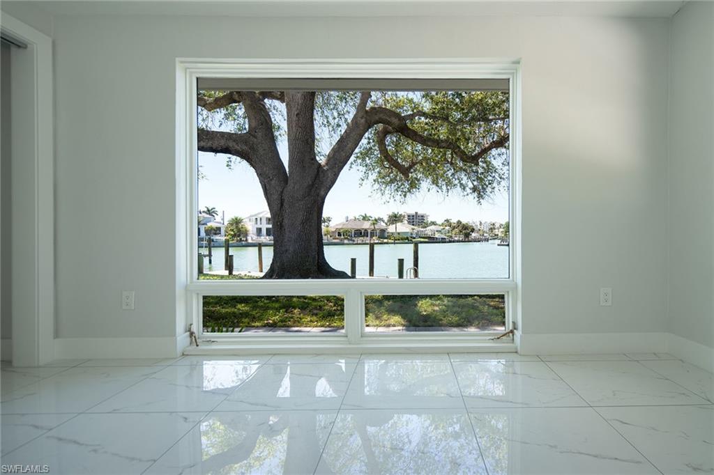 MOORINGS - Residential