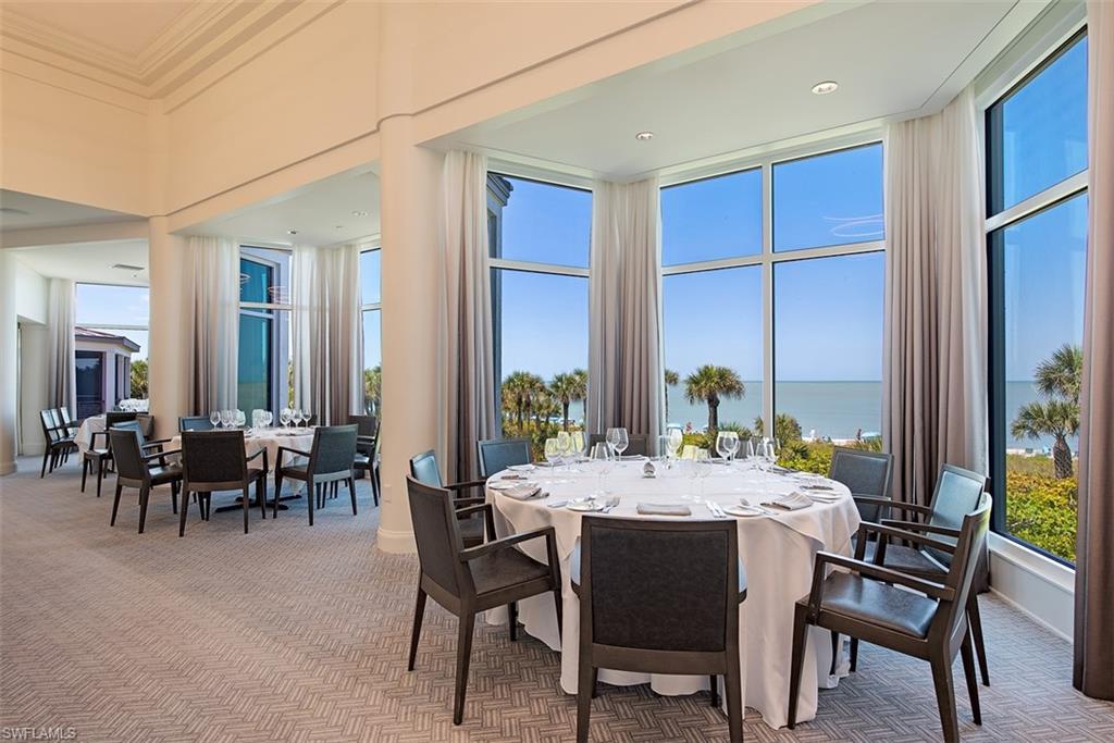 CARLYSLE AT BAY COLONY - Residential
