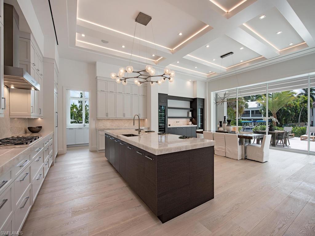AQUALANE SHORES - Residential