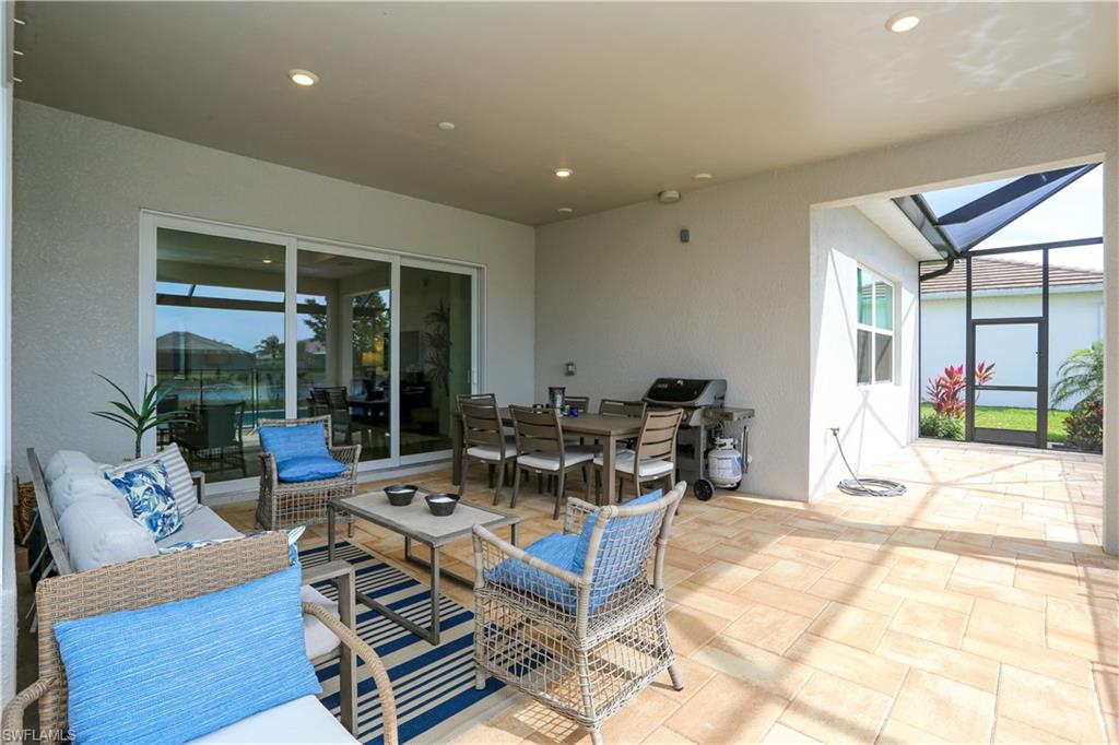 SUTTON CAY - Residential Lease