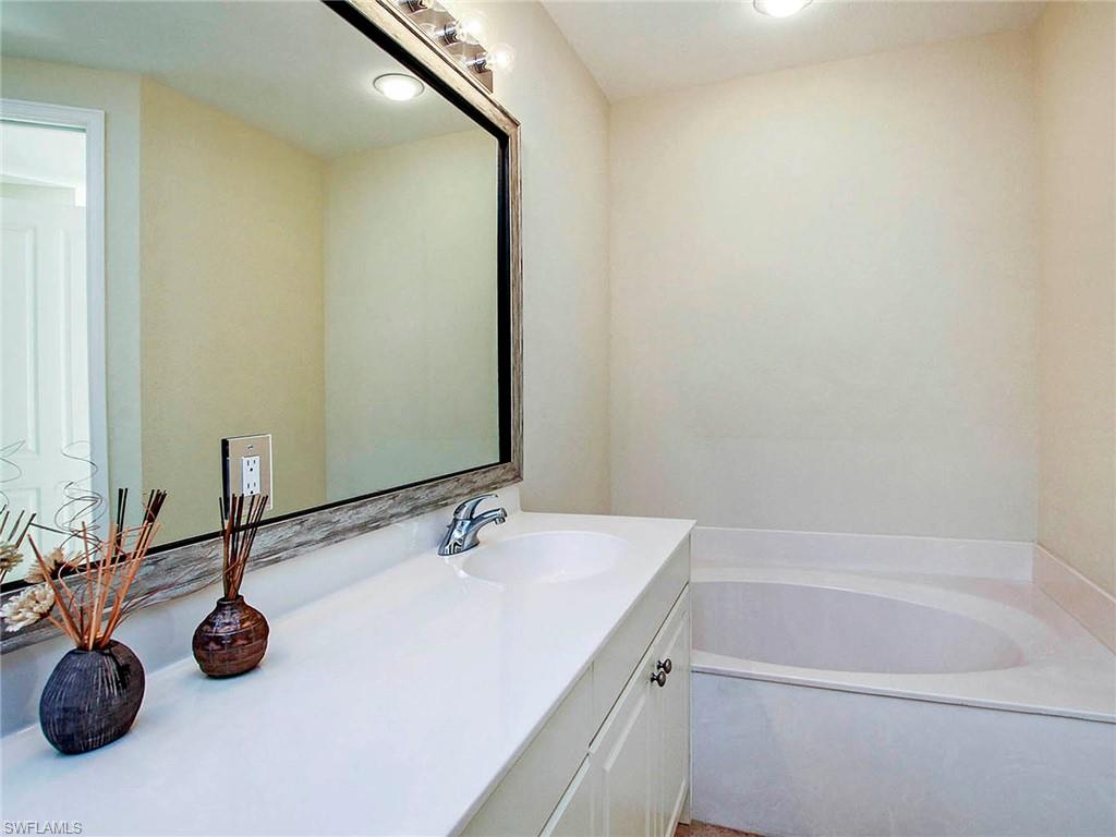 PRENTISS POINTE - Residential