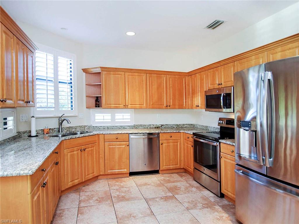 PRENTISS POINTE - Residential