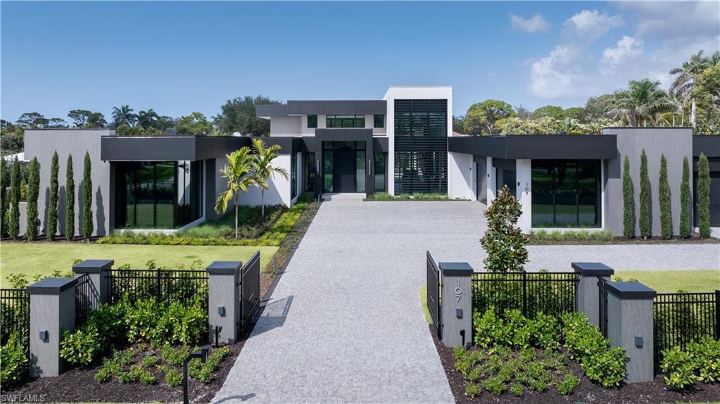 PINE RIDGE - Residential