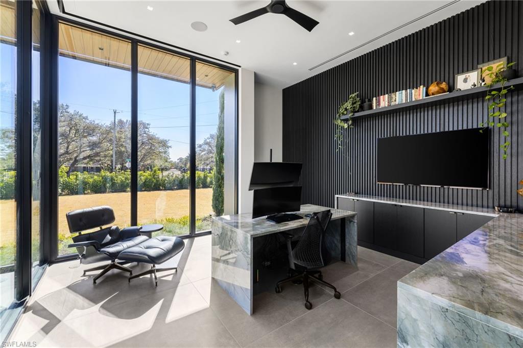 PINE RIDGE - Residential