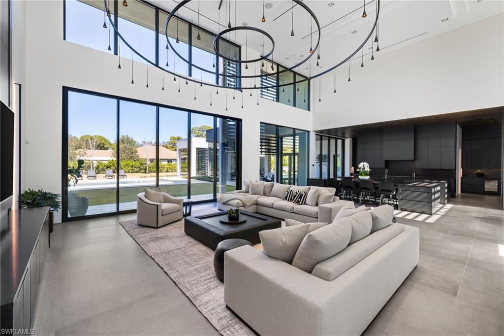 PINE RIDGE - Residential