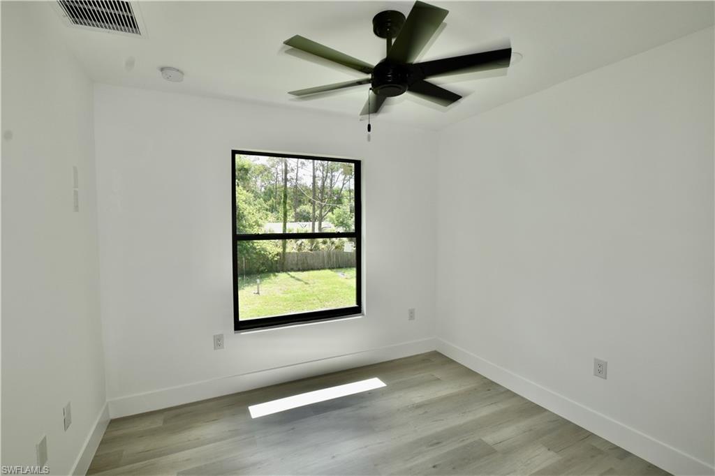 ACREAGE HEADER - Residential Lease