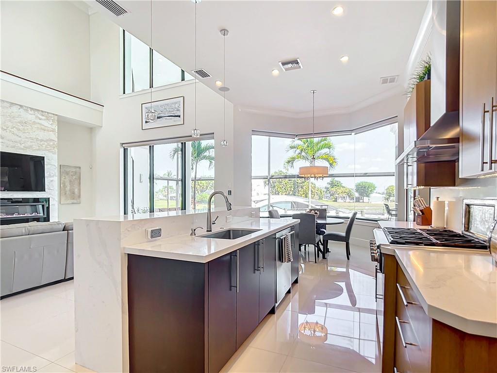 BAY HARBOUR ESTATES - Residential
