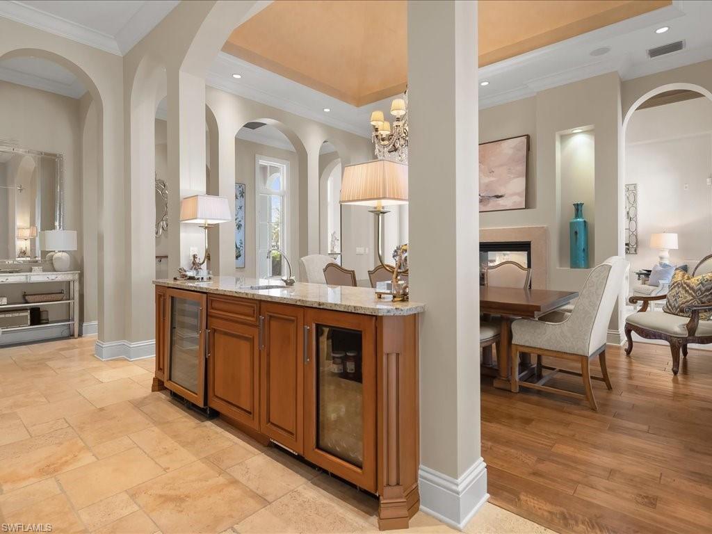 AQUALANE SHORES - Residential
