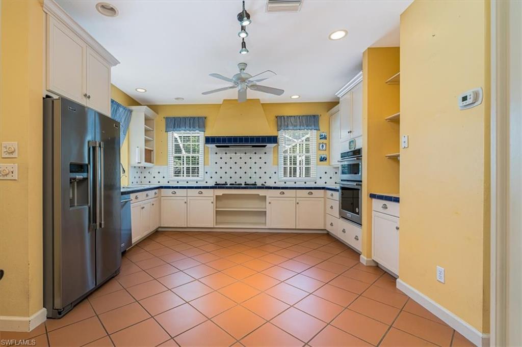 GOLDEN GATE ESTATES - Residential