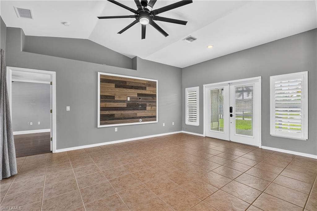 CAPE CORAL - Residential
