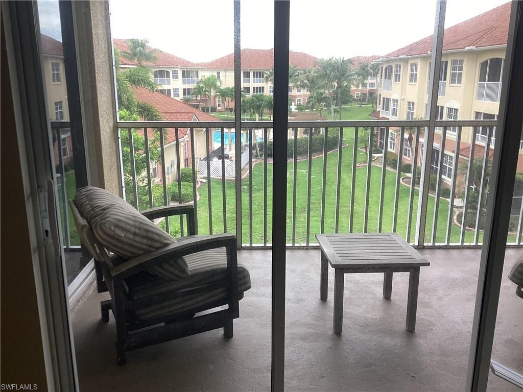 VAN LOON COMMONS - Residential Lease