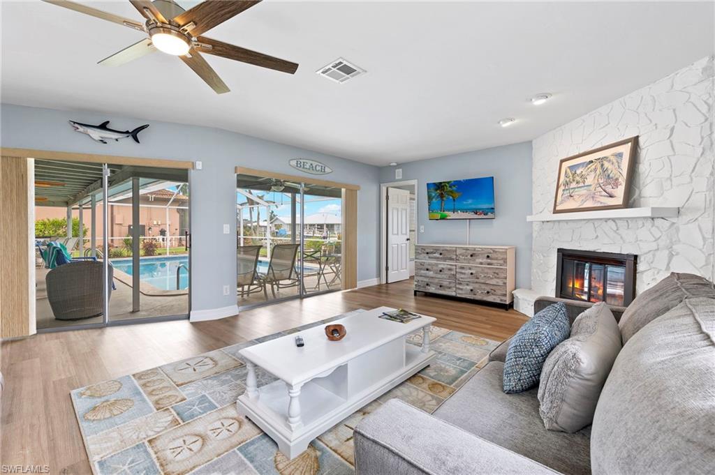 CAPE CORAL - Residential Lease