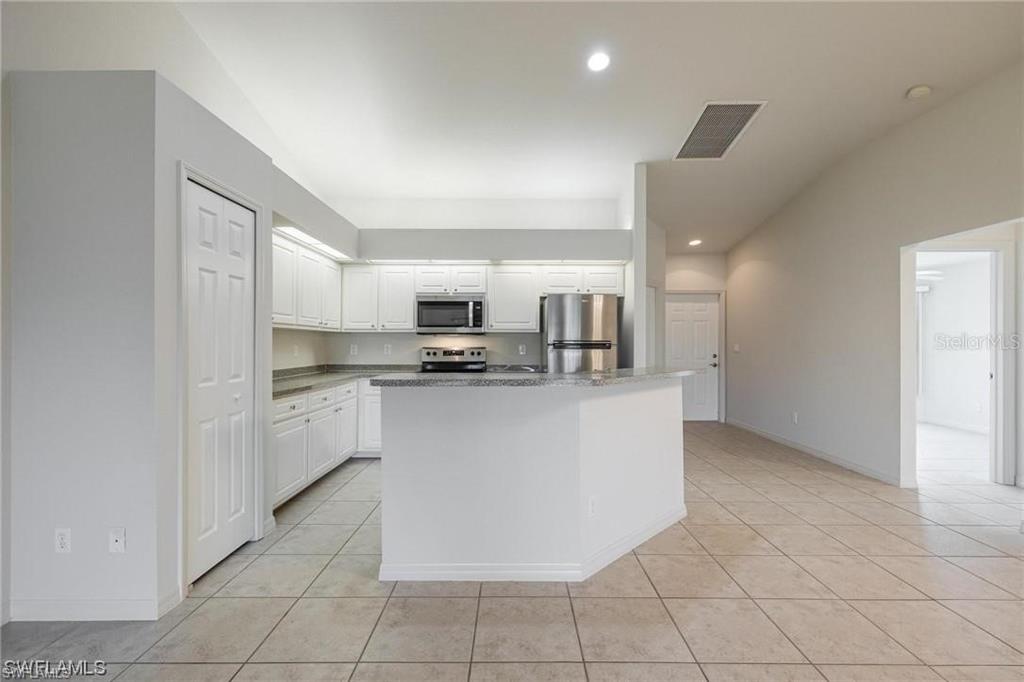 CAPE CORAL - Residential Lease