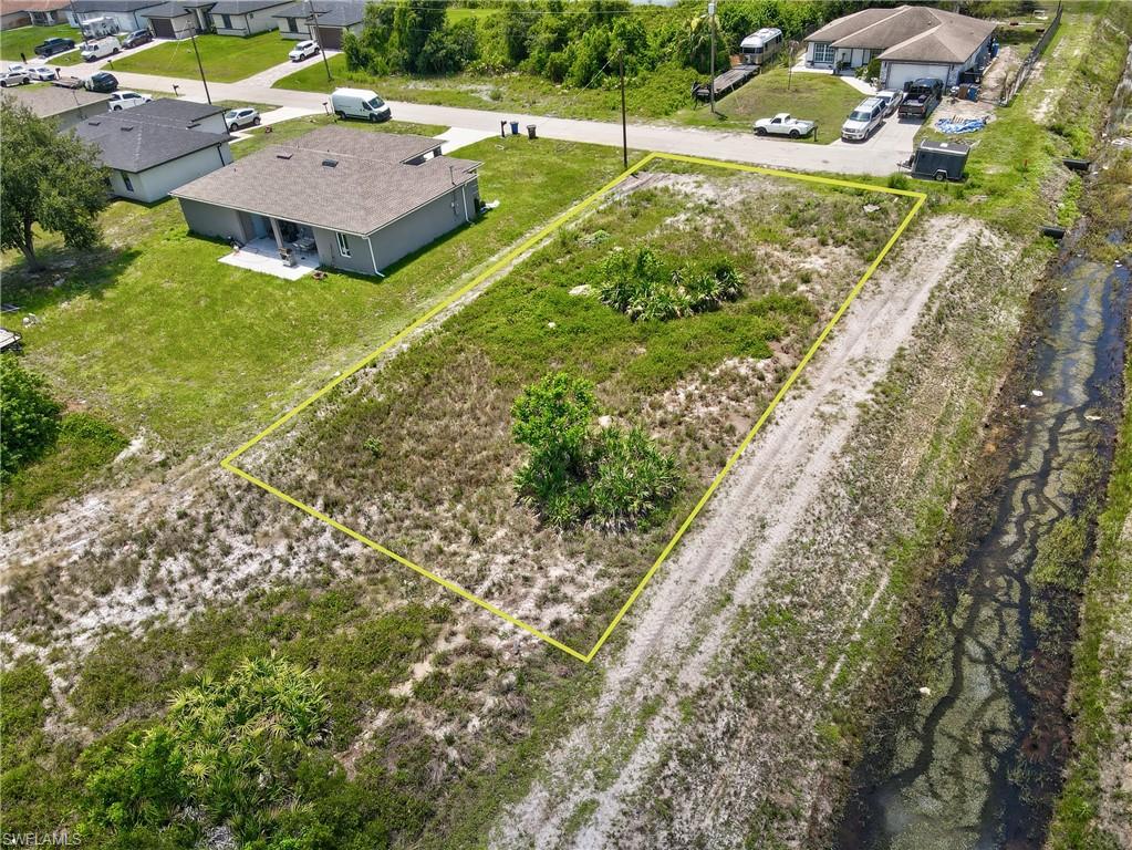LEHIGH ACRES - Land