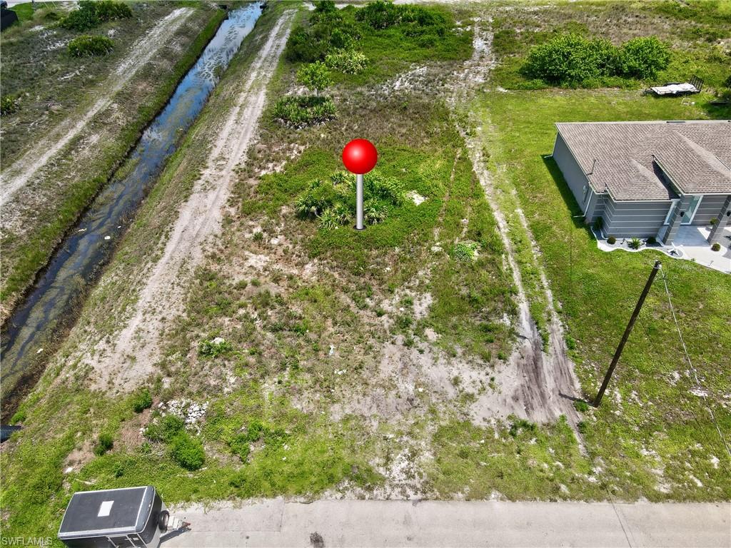 LEHIGH ACRES - Land