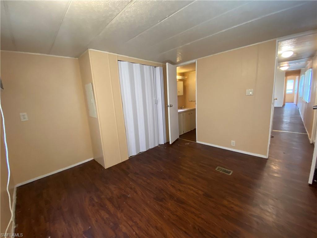 SUNCOAST ESTATES UNREC - Residential Lease