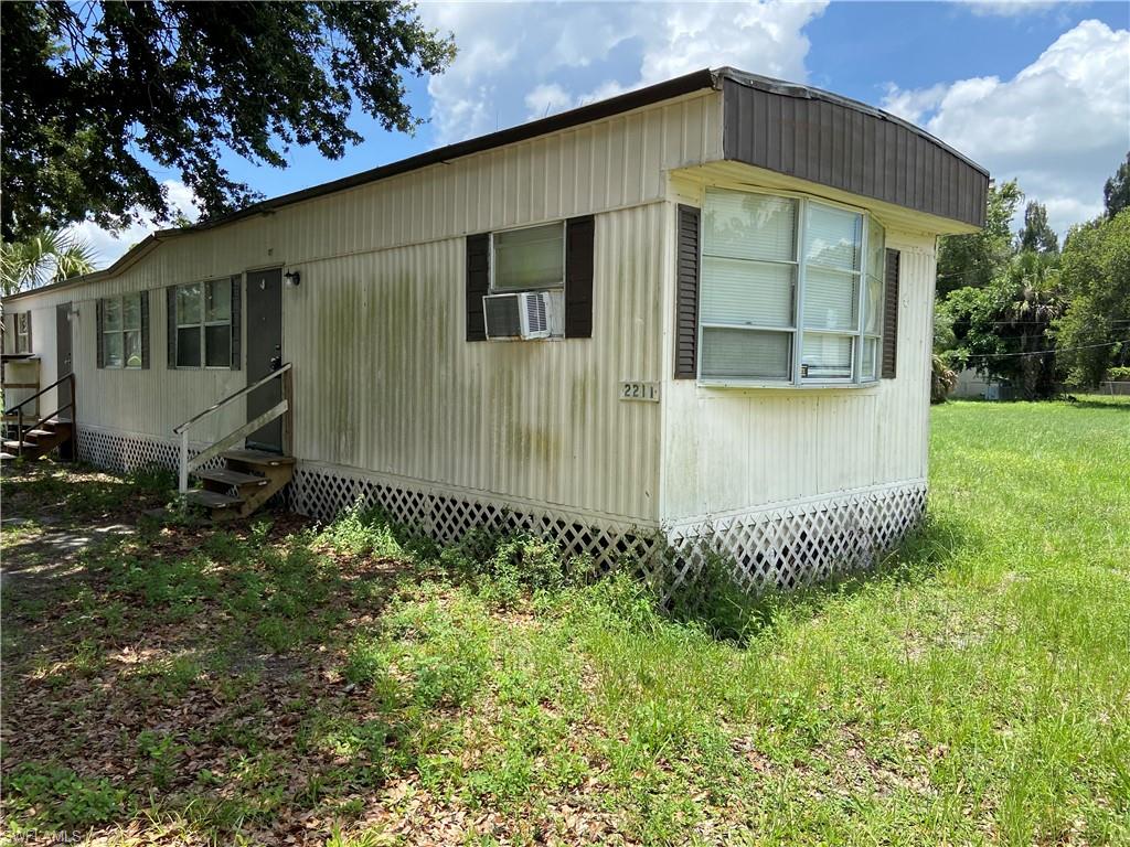 SUNCOAST ESTATES UNREC - Residential Lease