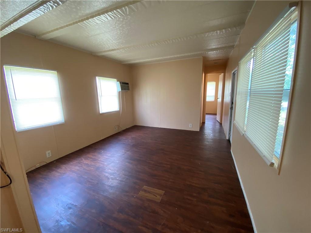 SUNCOAST ESTATES UNREC - Residential Lease